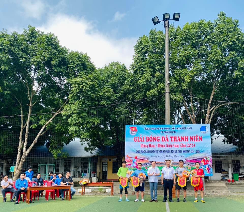 Đoàn thanh niên cộng sản Hồ Chí Minh xã Quang Sơn tổ chức giải bóng đá thanh niên mừng Đảng, mừng xuân Giáp Thìn năm 2024