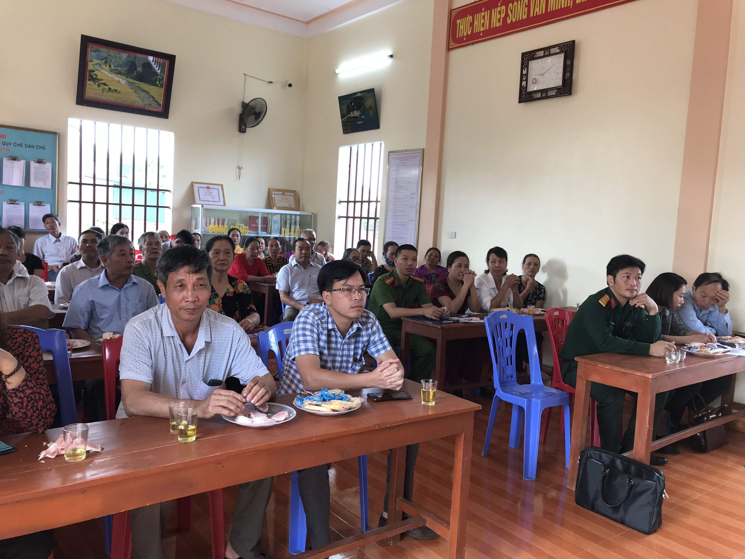 UBND xã Quang Sơn tổ chức Hội nghị tuyên truyền pháp luật tại thôn Tân Hạ